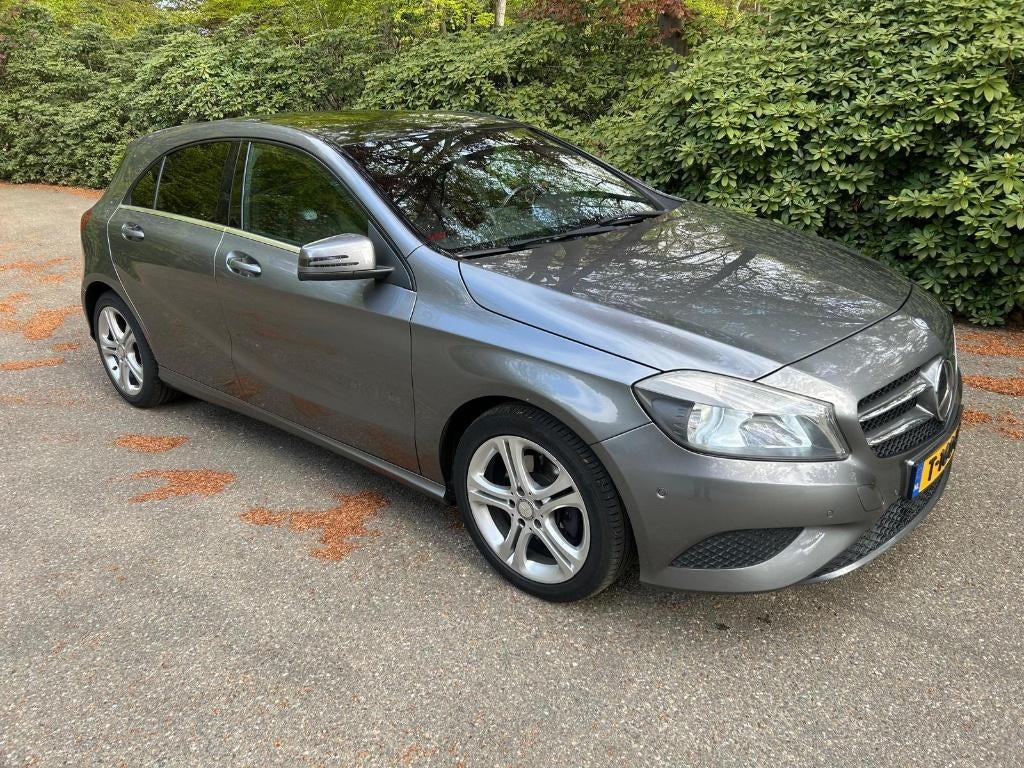 Mercedes-Benz A-Klasse 1.6 A200 Blue Efficiency AUT 2013, Skiluik, Leder en Stof, 1595 cc, Particulier