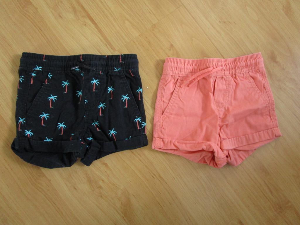 Primark - twee stoere korte broekjes maat 92, Broek, Ophalen of Verzenden, Zo goed als nieuw, Primark