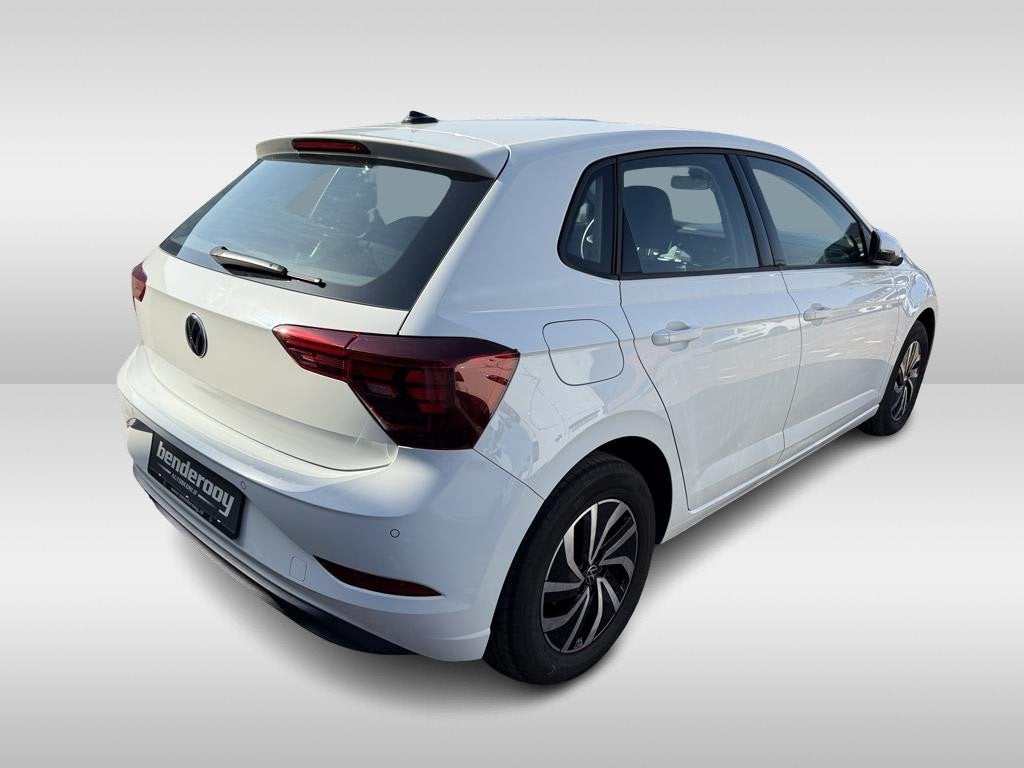 Volkswagen Polo 1.0 TSI 95pk DSG Life (bj 2023, automaat), Stof, Gebruikt, Euro 6, 1104 kg
