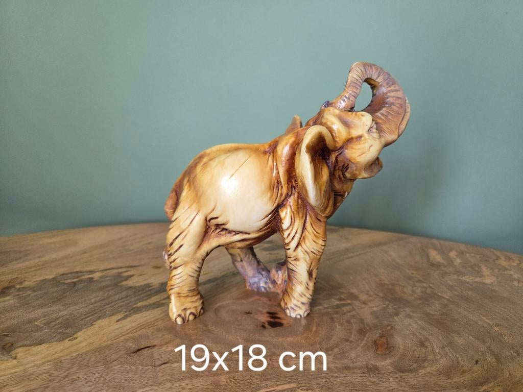 Decoratieve stenen olifant sculptuur 19x18 cm, Ophalen of Verzenden, Gebruikt, Dier