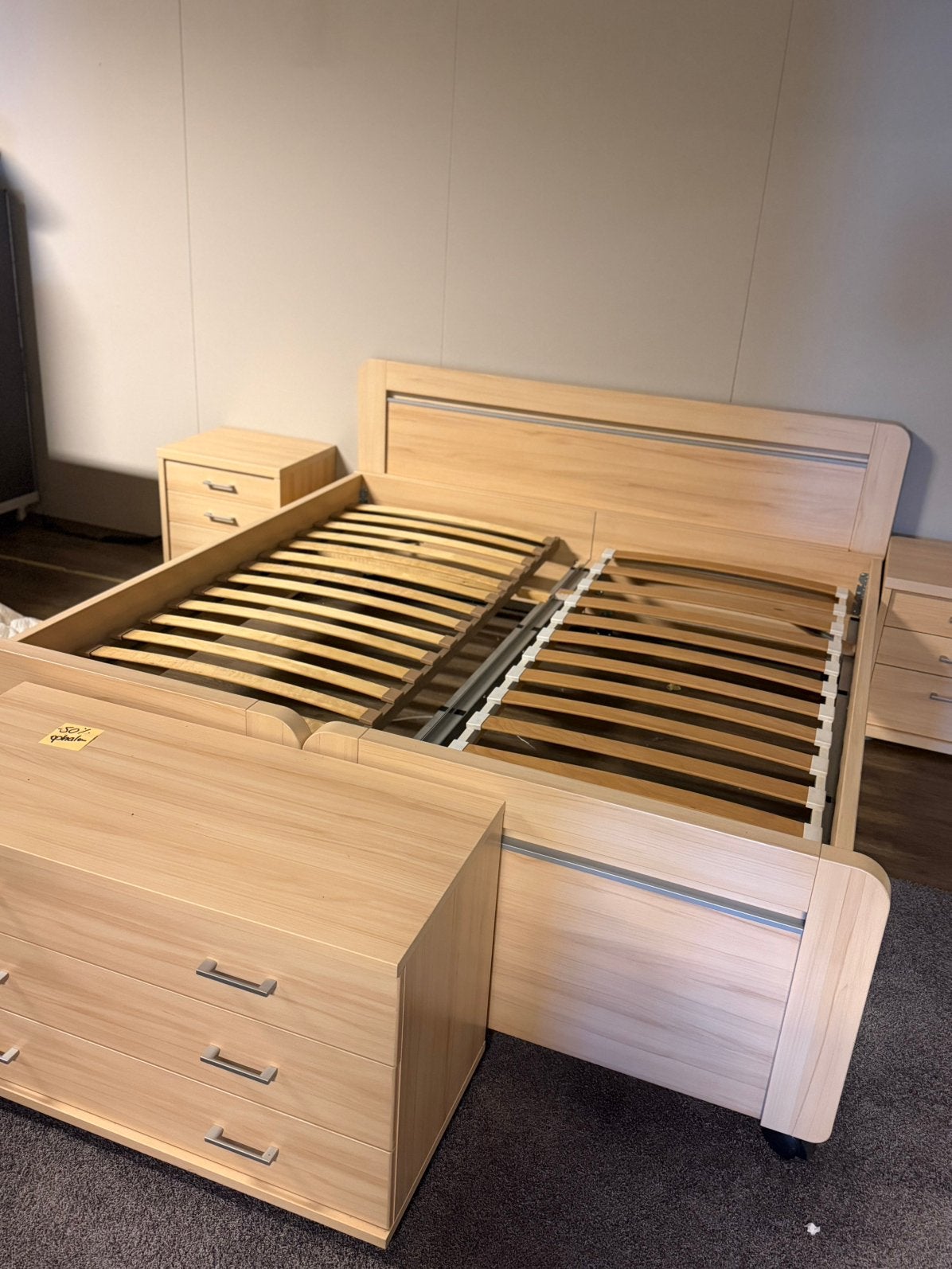 180x200 Bed + nachtkastjes en opbergkast, Huis en Inrichting, Slaapkamer | Complete slaapkamers, Ophalen, Zo goed als nieuw, Tweepersoons