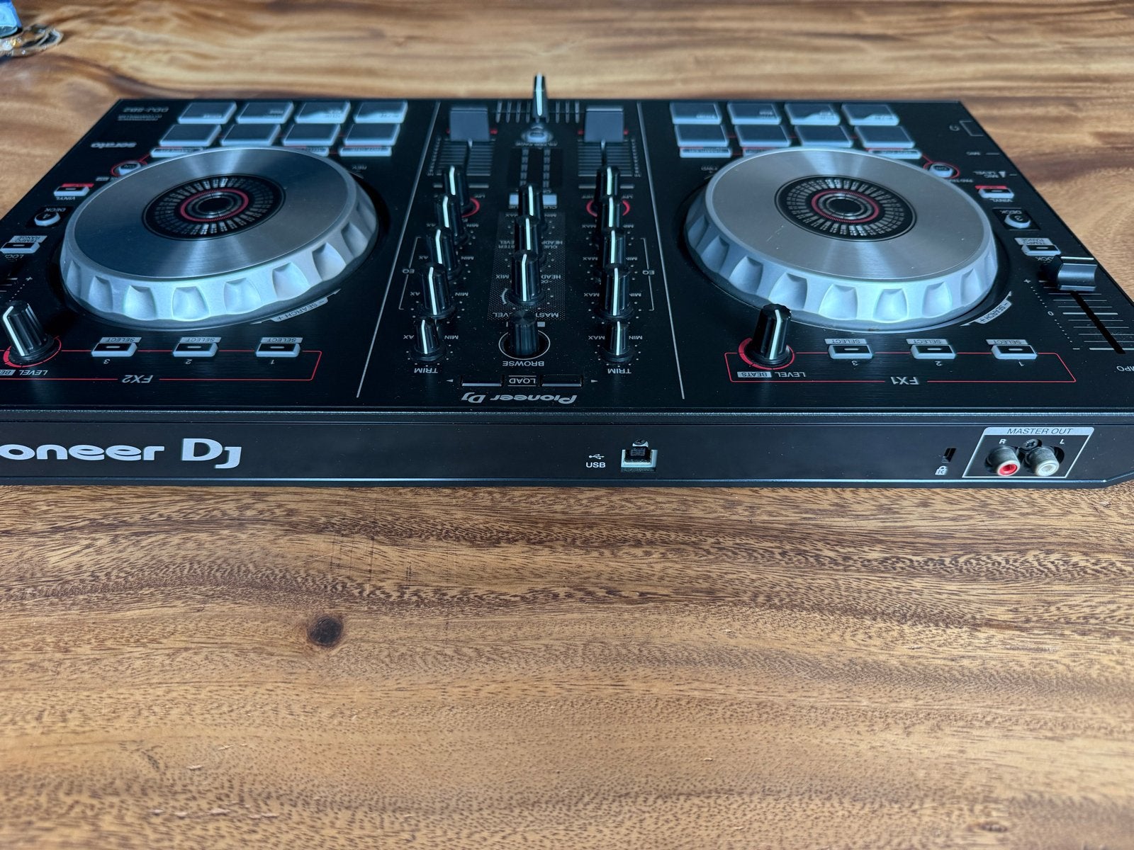 Pioneer DJ DDJ-SB2 DJ-controller - Zo goed als nieuw, Muziek en Instrumenten, Dj-sets en Draaitafels, Ophalen of Verzenden, Zo goed als nieuw