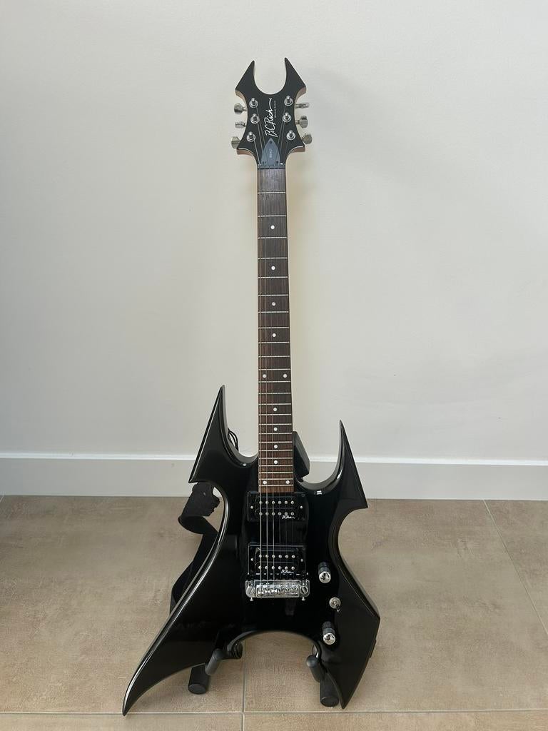 B.C. Rich Beast bronze series elektrische gitaar inc. strap, Muziek en Instrumenten, Ophalen of Verzenden, Zo goed als nieuw, Solid body