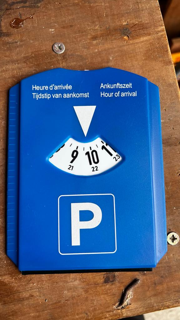Volvo Parkeerschijf met bandenprofielmeter, Auto diversen, Ophalen of Verzenden, Zo goed als nieuw