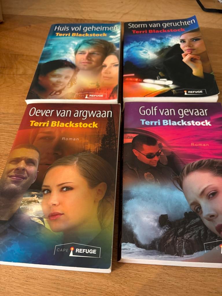 Cape refuge serie  - Terri Blackstock 4 boeken, Boeken, Ophalen of Verzenden, Zo goed als nieuw, Nederland