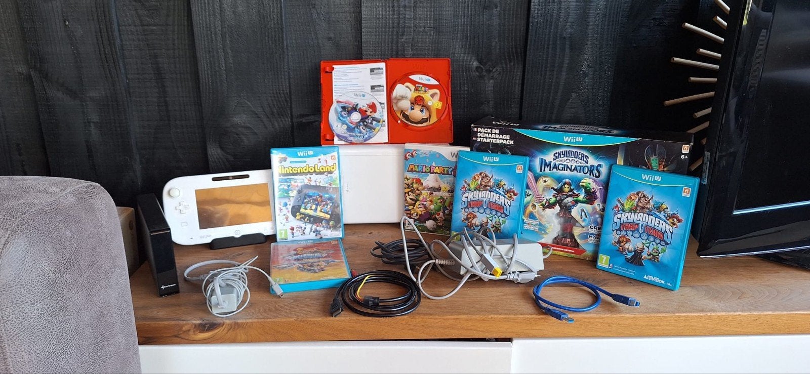 Nintendo Wii u met games en skylander Imaginators base, 2 spelers, Zo goed als nieuw, Vanaf 7 jaar, Ophalen
