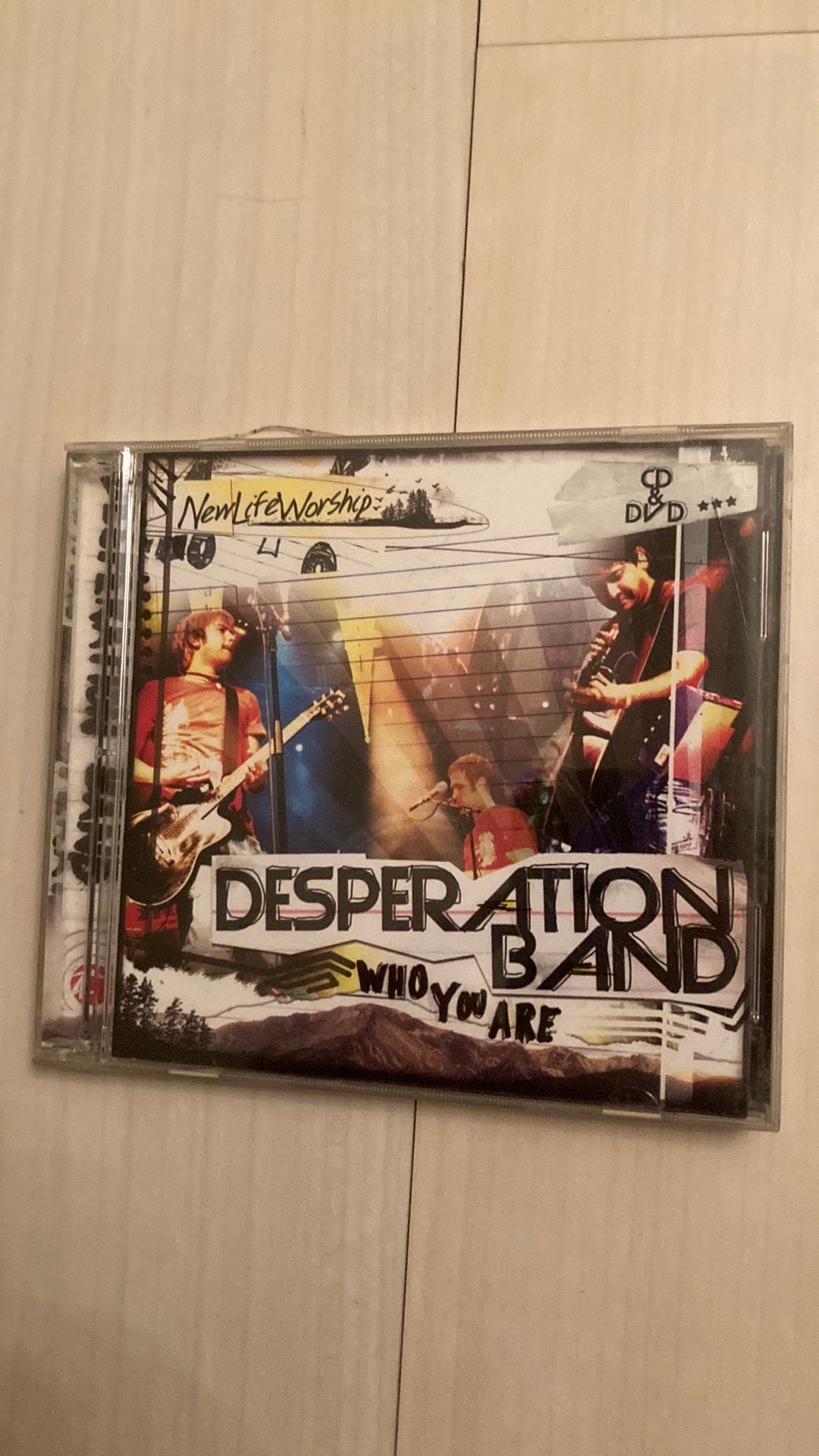 Desperation Band cd+dvd - who you are (worship band), Ophalen of Verzenden, Zo goed als nieuw