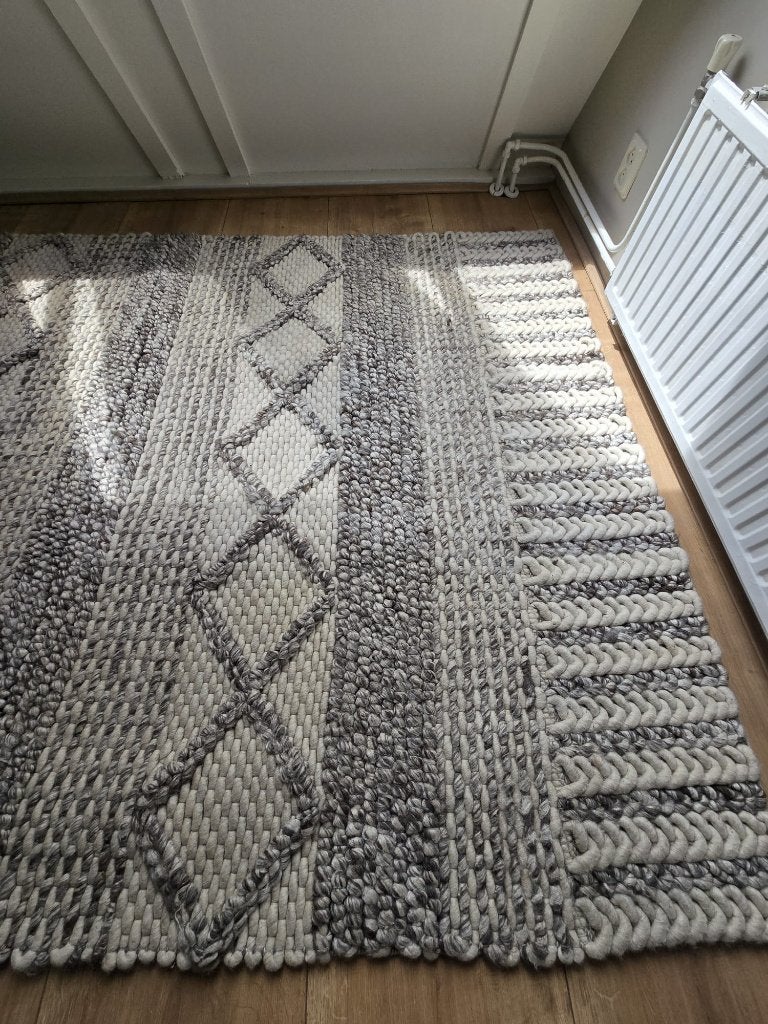 Handgeweven wollen vloerkleed 225 x 158 cm, Ophalen, Gebruikt, 150 tot 200 cm, 200 cm of meer