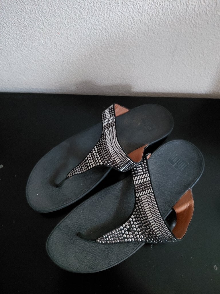 Fitflop Aztec slippers maat 43 (?), Slippers, Zwart, Ophalen of Verzenden, Zo goed als nieuw