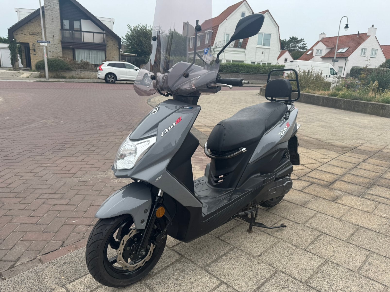 Sym orbit lll 50 euro5 Snorscooter 25 km 2021, Fietsen en Brommers, Scooters | SYM, Zo goed als nieuw, Orbit, Benzine, Ophalen