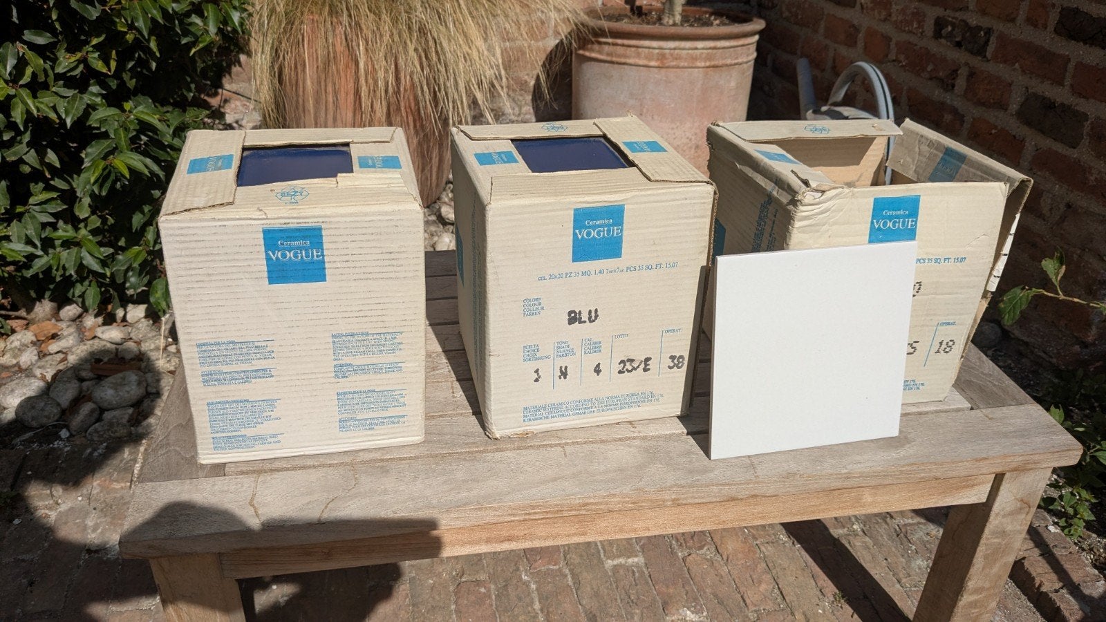 Witte en blauwe keramische tegels - 20x20, Ophalen, Keramiek, Overige typen, Zo goed als nieuw