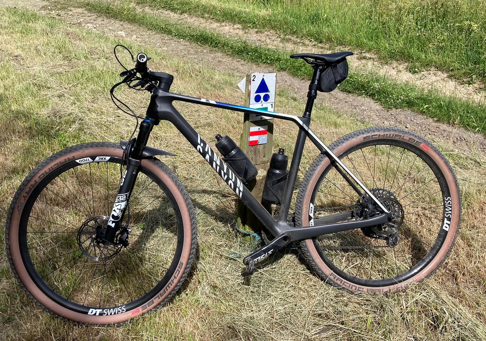Foto 4 van Canyon Exceed CF SLX 8