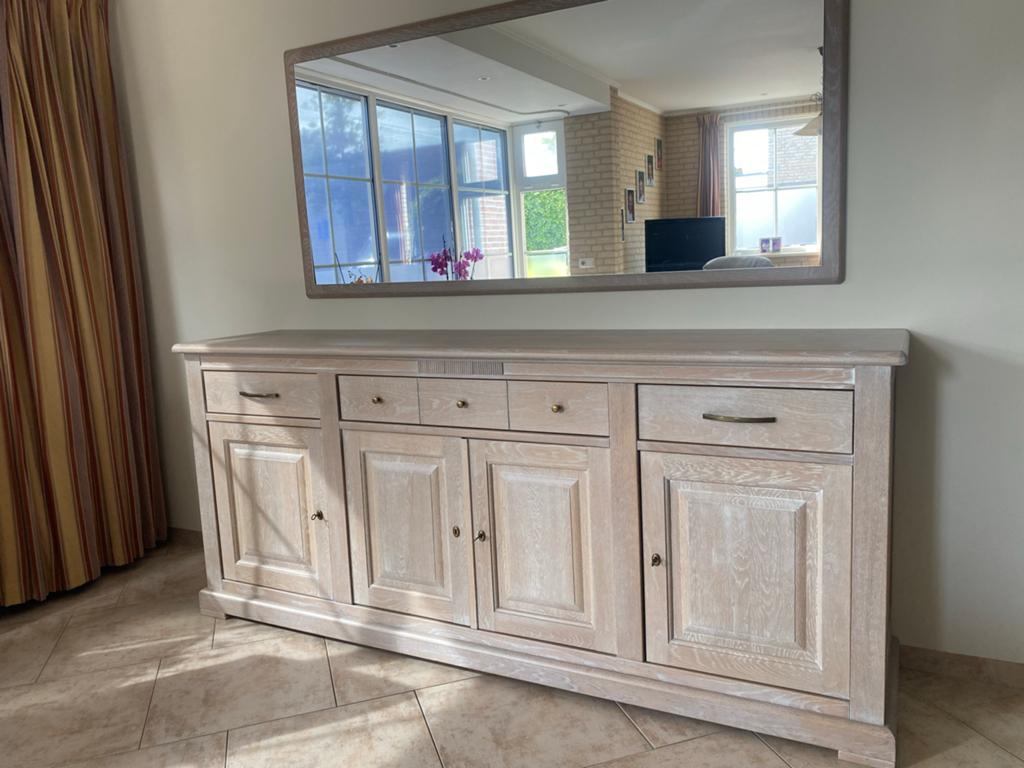 Dressoir kast met spiegel, tafel, tv-kast en eetkamertafel, Ophalen