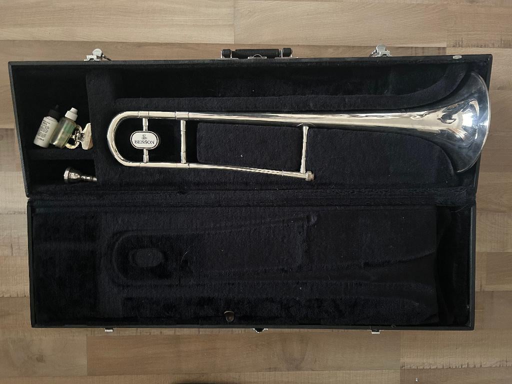 Besson 600 Trombone – Zilverkleurig – Inclusief accessoires, Ophalen, Gebruikt, Overige typen