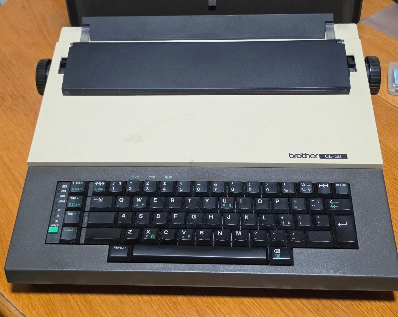 Brother Typemachine CE-30, Ophalen