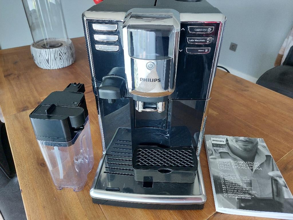 Philips espresso , koffie , bonen machine, Witgoed en Apparatuur, Afneembaar waterreservoir, Gebruikt, Espresso apparaat, 10 kopjes of meer