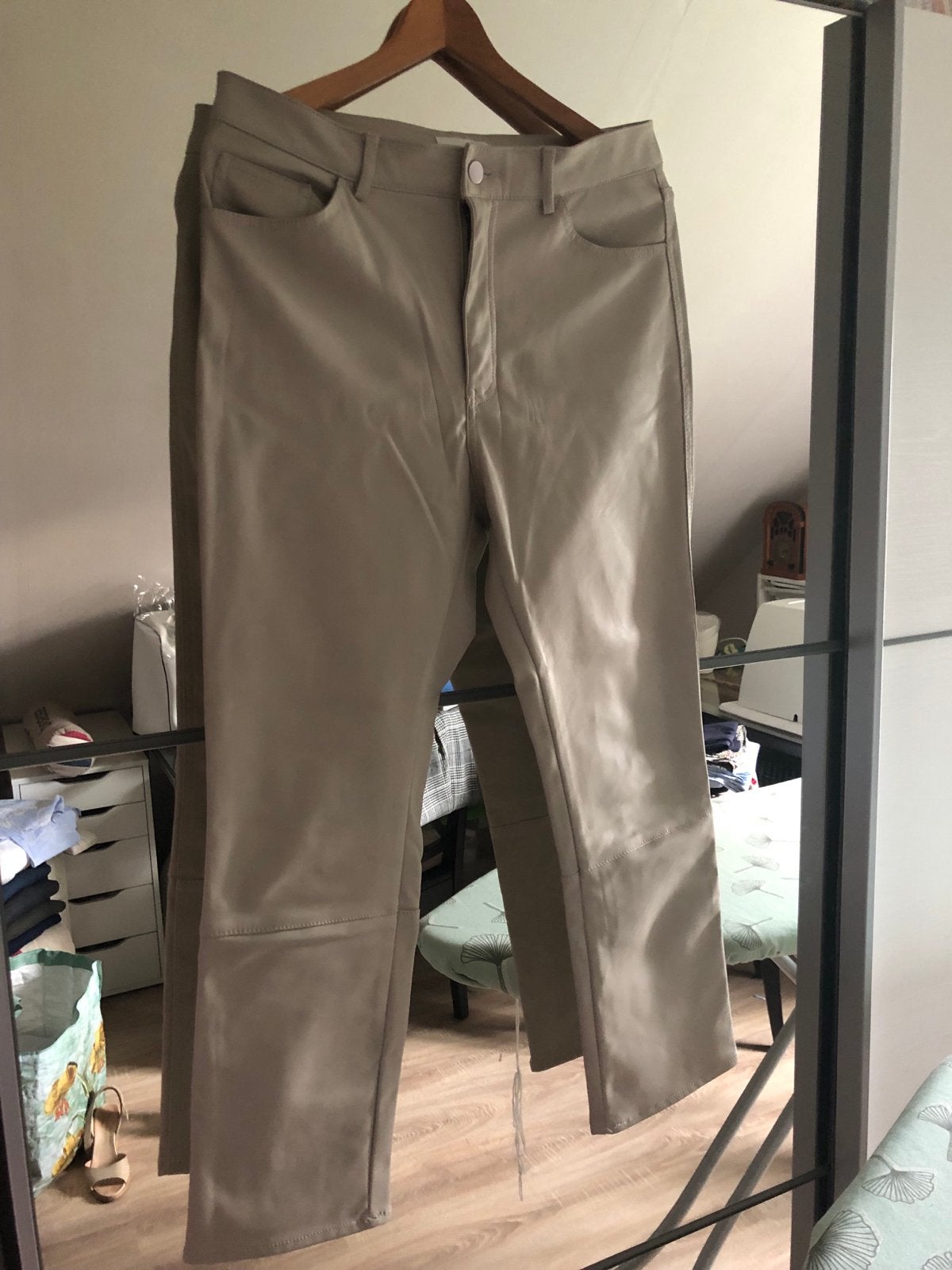 Beige H&M broek, maat 40-42, binnenbeenmaat 66 cm, Kort, Beige, Maat 42/44 (L), Ophalen of Verzenden