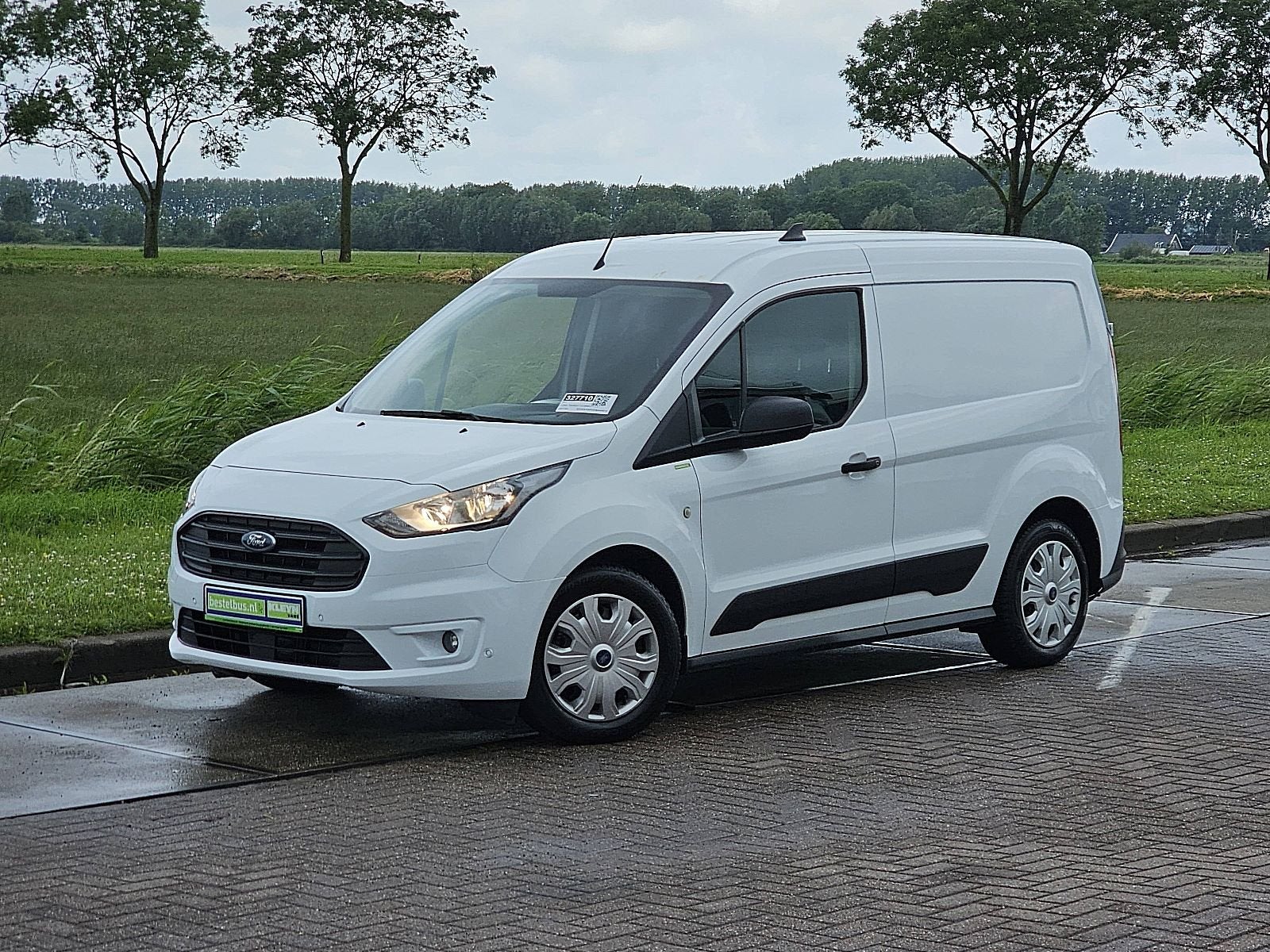 FORD TRANSIT CONNECT 1.5 l1 airco pdc euro6 !, Gebruikt, Euro 6, Wit, Bedrijf