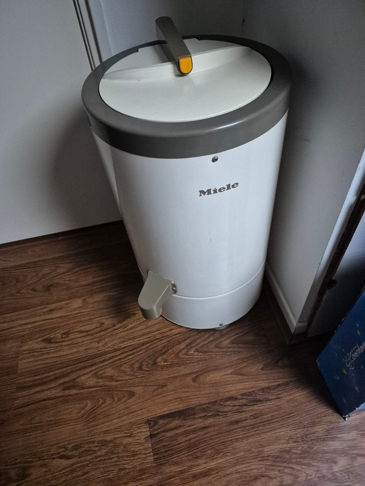 Miele cetrifuse, Ophalen, 85 tot 90 cm