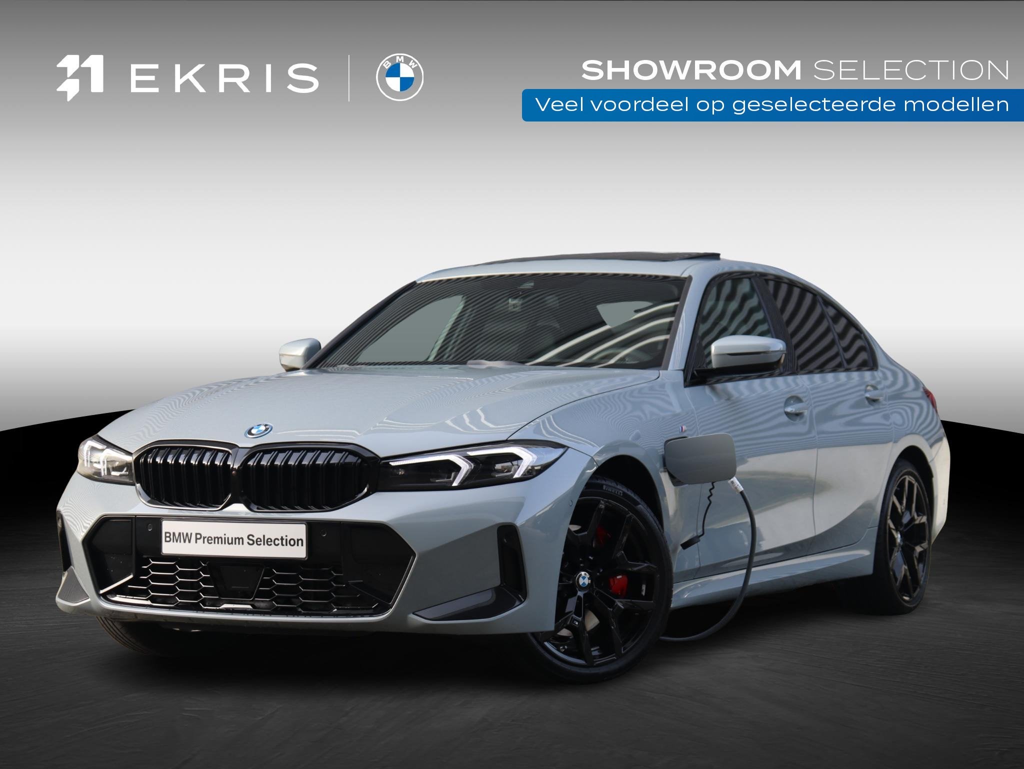BMW 3 Serie Sedan 330e | M Sportpakket Pro | Panodak | Head-, Auto's, Automaat, 1998 cc, Achterwielaandrijving, 4 cilinders