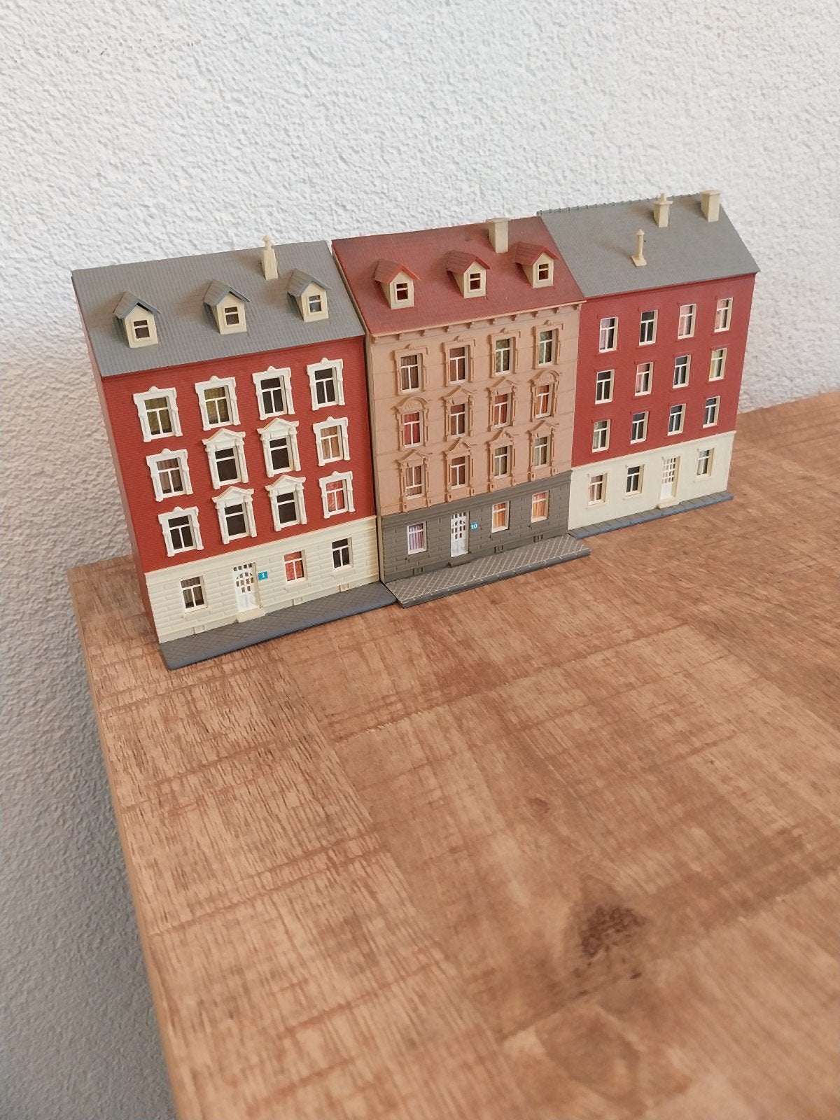 Pola, achtergrond gebouwen spoor N., Hobby en Vrije tijd, Modeltreinen | N-Spoor, Overige merken, Gebruikt, Gelijkstroom of Wisselstroom