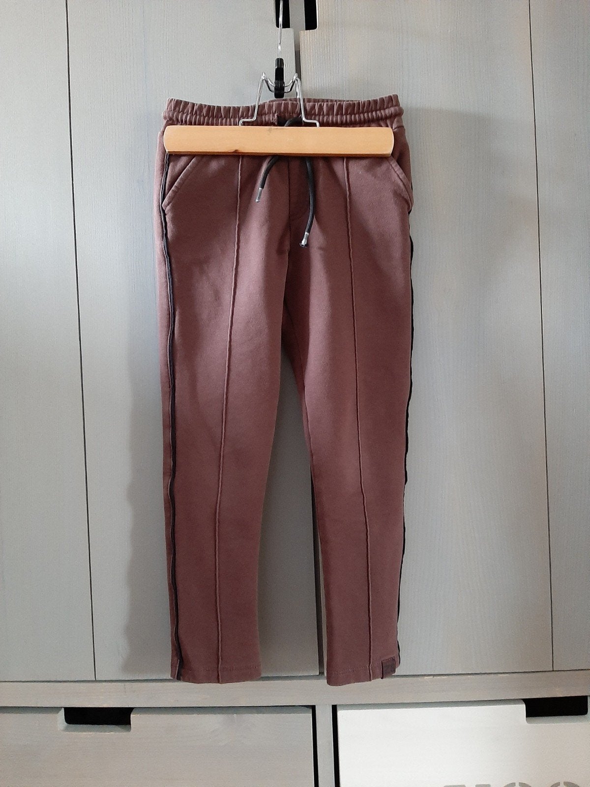 z8 joggingbroek Kris So espresso maat 116, Broek, Z8, Ophalen of Verzenden, Zo goed als nieuw