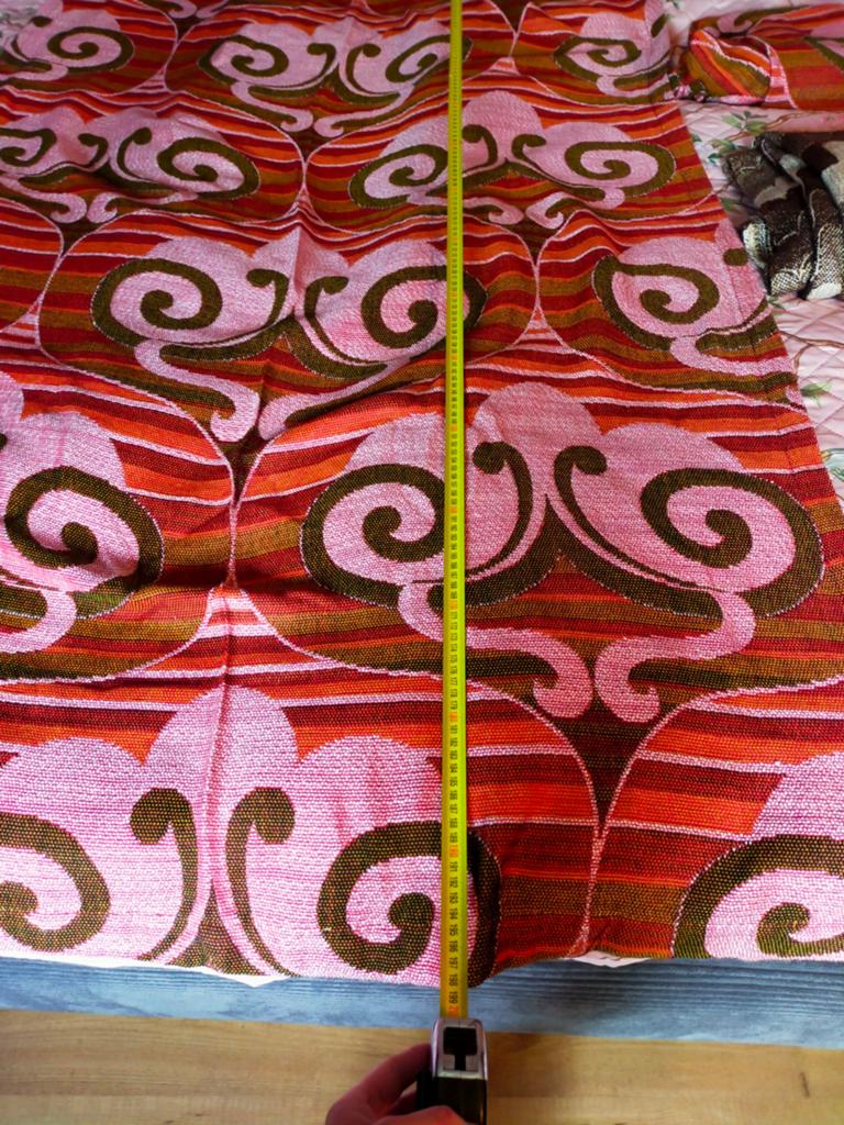Vintage Gordijn met Opvallend Patroon - Roze, Oranje, Bruin, Huis en Inrichting, Stoffering | Gordijnen en Lamellen, Gebruikt