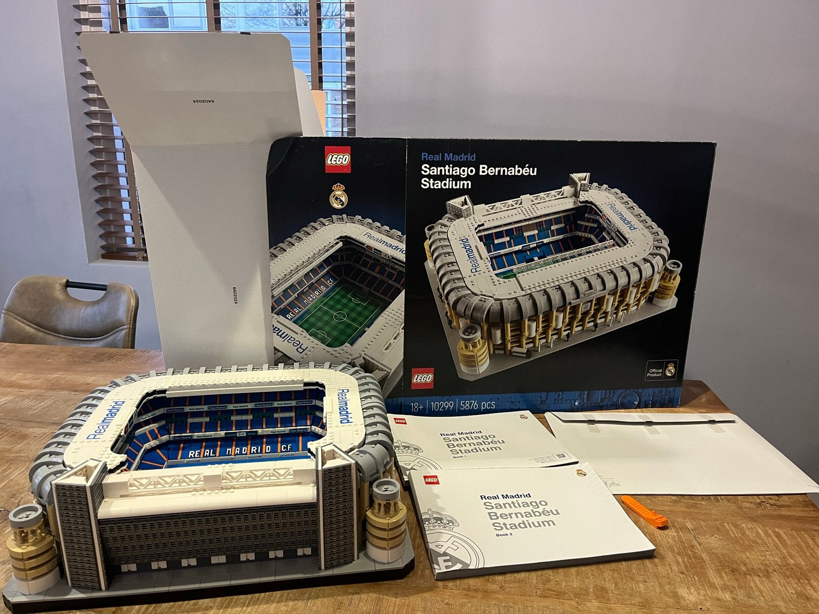 Lego Real Madrid Santiago Bernabéu Stadion 10299, Overige thema's, Lego, Ophalen of Verzenden, Zo goed als nieuw
