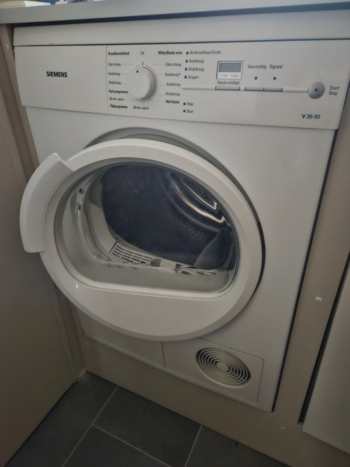Siemens 6 KG  luchtafvoerdroger (Arnhem de Laar), Witgoed en Apparatuur, Wasdrogers, Ophalen, Luchtafvoer, 4 tot 6 kg, Zo goed als nieuw