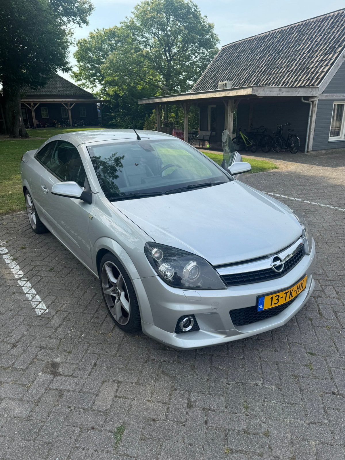 Opel Astra 1.8-16V 140pk 2006 Grijs, Navigatiesysteem, Zwart, 4 cilinders, Cabriolet