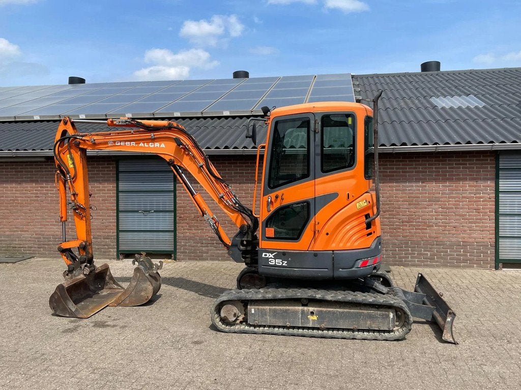 Doosan DX 35Z Graafmachine (bj 2016), Zakelijke goederen, Machines en Bouw | Kranen en Graafmachines, Graafmachine