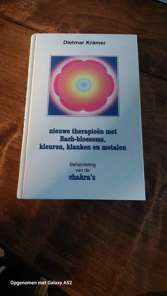 Nieuwe therapieën met Bach-bloesems, kleuren, klanken., Ophalen of Verzenden, Zo goed als nieuw, Overige typen