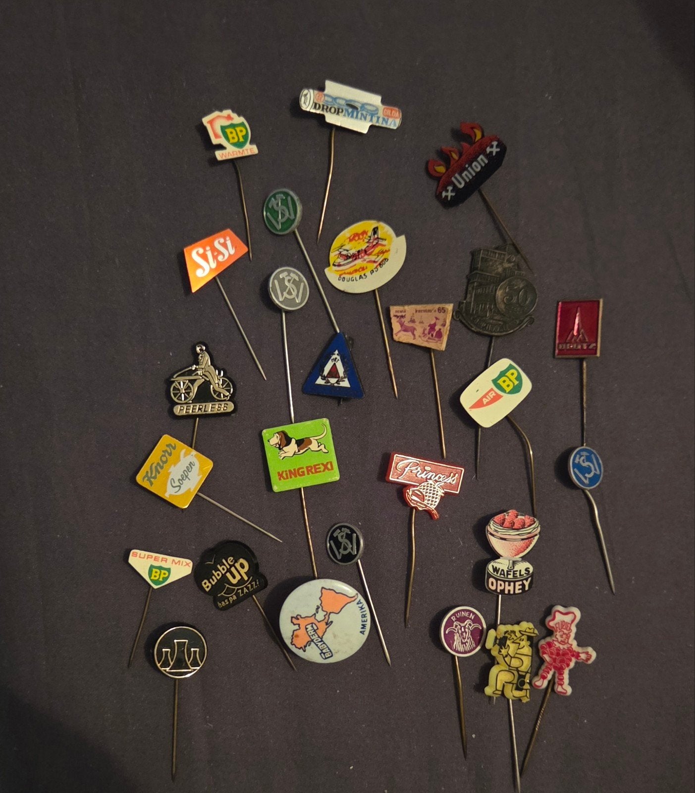 vintage speltjes, Verzamelen, Speldjes, Pins en Buttons, Ophalen of Verzenden, Gebruikt, Overige onderwerpen