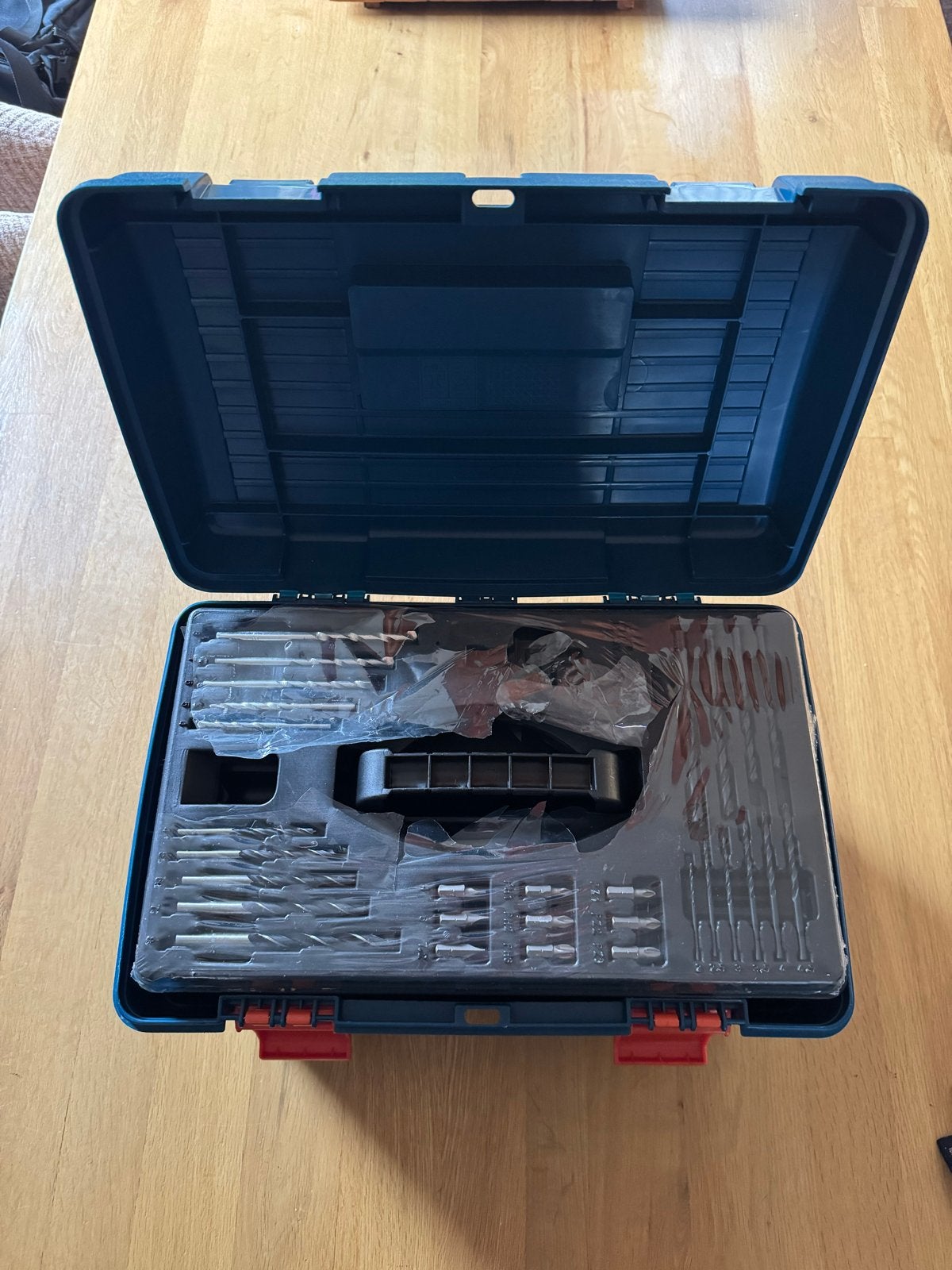 Nieuwe Terry Bitset en Boorset in Koffer, Doe-het-zelf en Verbouw, Gereedschap | Handgereedschap, Ophalen of Verzenden, Nieuw