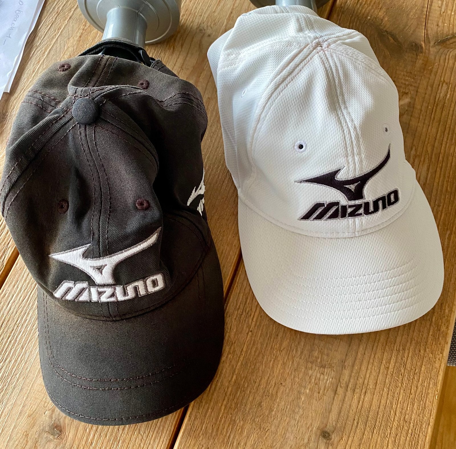 Twee one size fits all Mizuno golfpetten, Ophalen of Verzenden, Gebruikt, Kleding, Mizuno