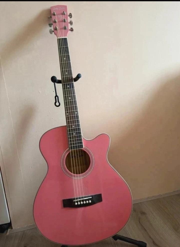 Mooie roze gitaar, Ophalen, Nieuw, Klassieke of Spaanse gitaar