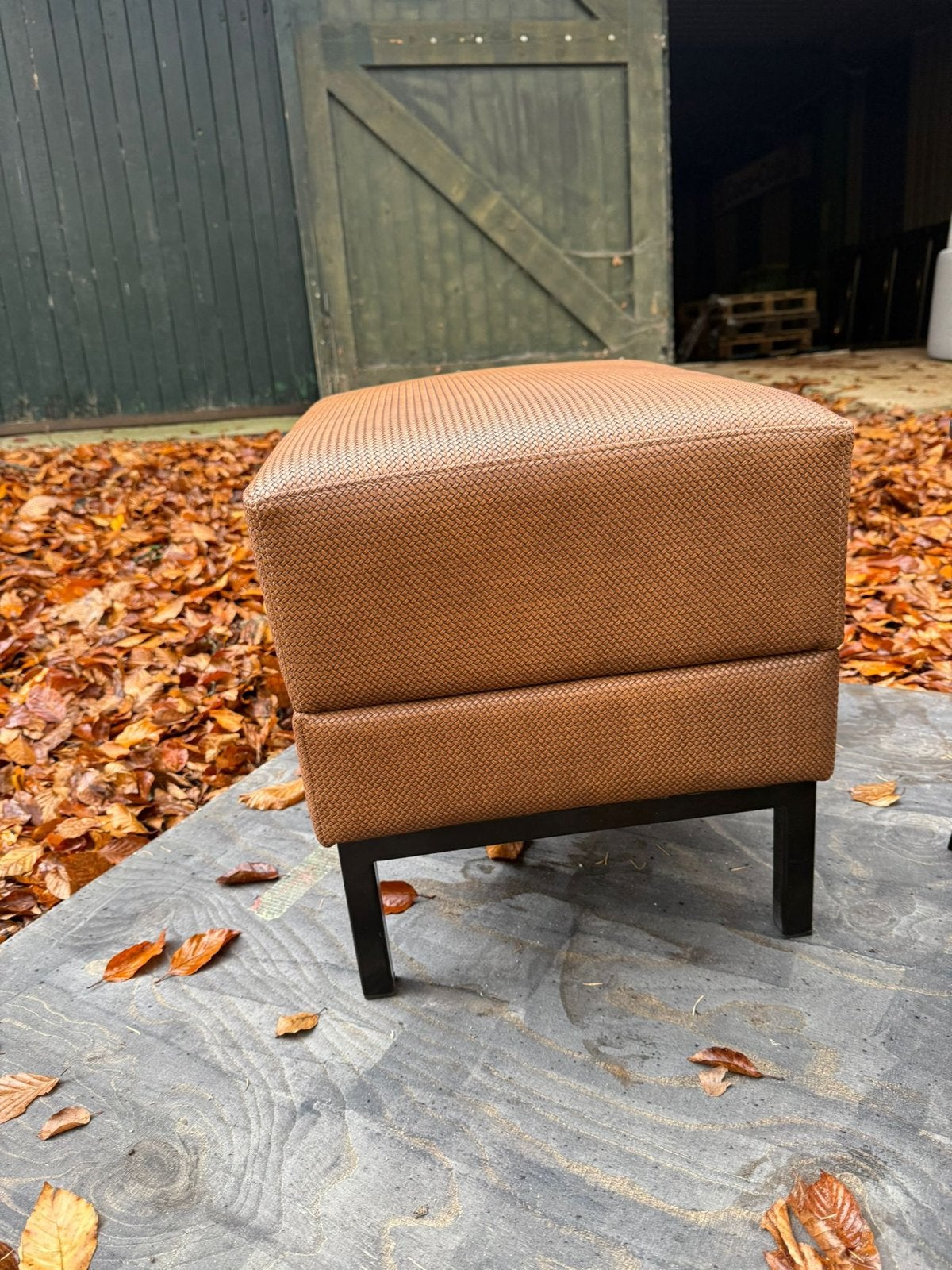 Hocker kunstleder nieuw uit showroom, Ophalen of Verzenden, Nieuw, Rechthoekig, Kunststof