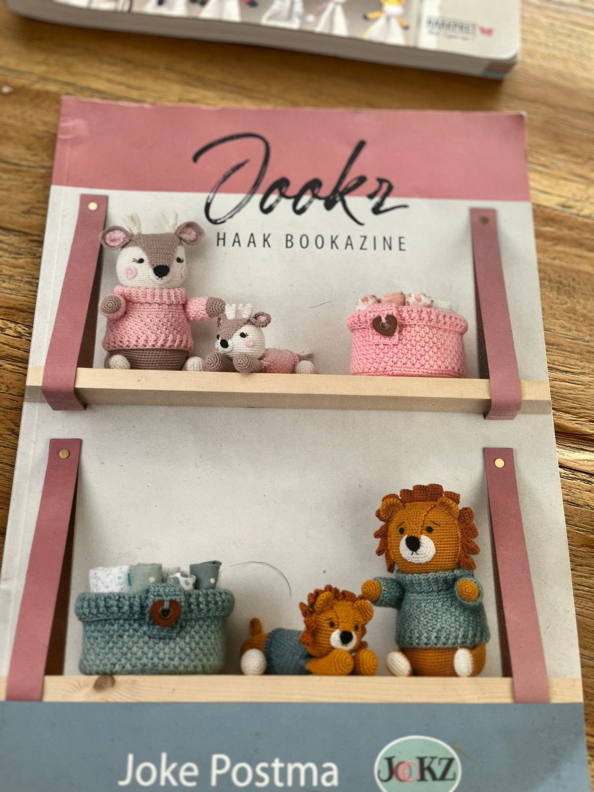 Dookz Haak Bookazine - Joke Postma, Boeken, Ophalen of Verzenden, Zo goed als nieuw, Breien en Haken