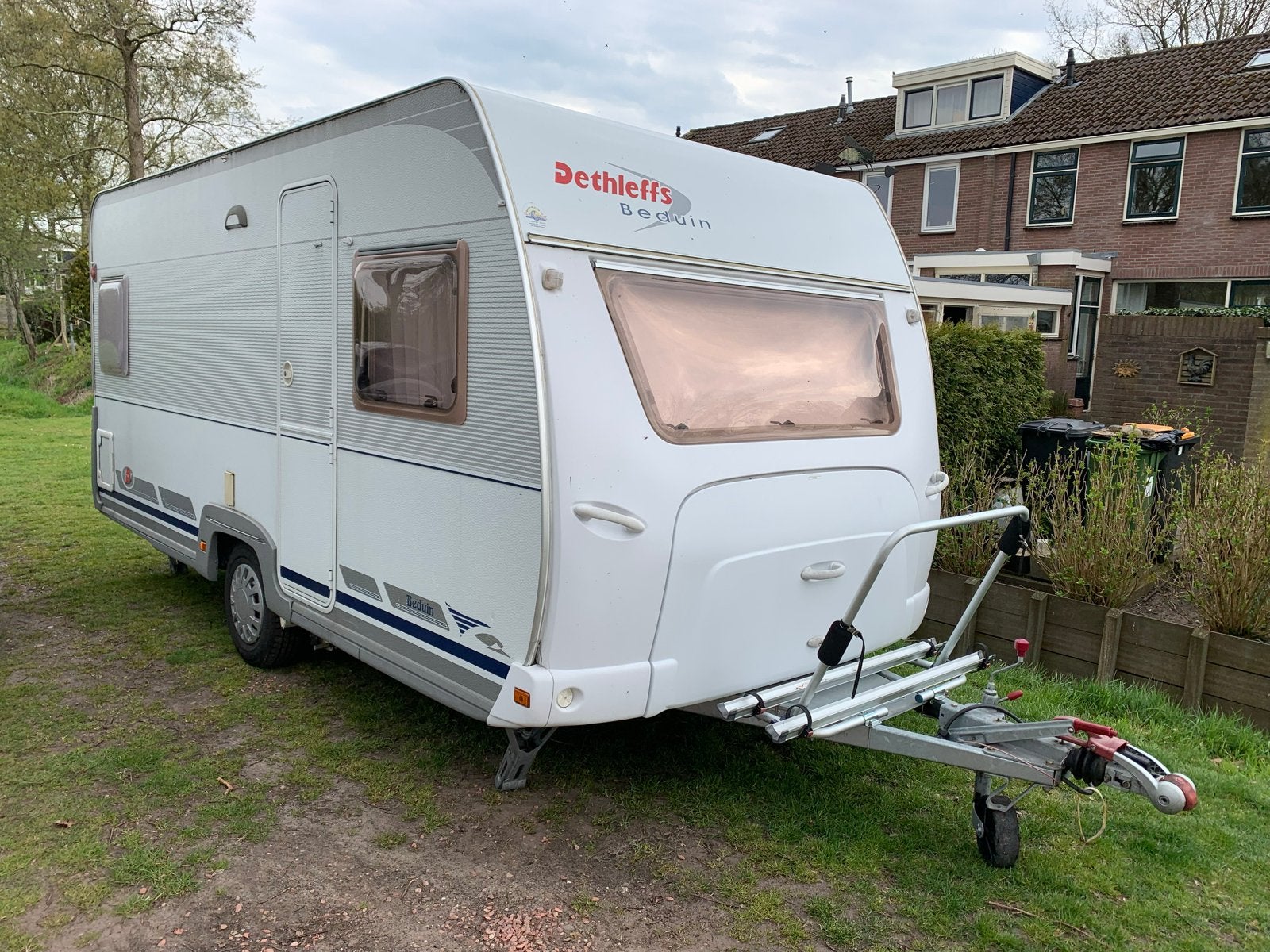 Dethleffs Beduin 460DB, Caravans en Kamperen, Caravans, Particulier, tot en met 4, 1250 - 1500 kg, Rondzit, Dethleffs, Frans bed