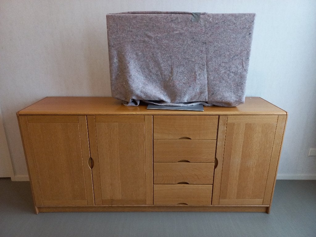 Dressoir, Ophalen, Strak, Met deur(en), 150 tot 200 cm