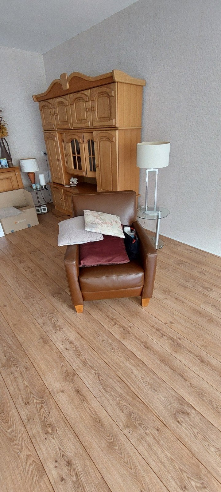 Bruine fauteuils, Ophalen, Gebruikt, 50 tot 75 cm, Hout