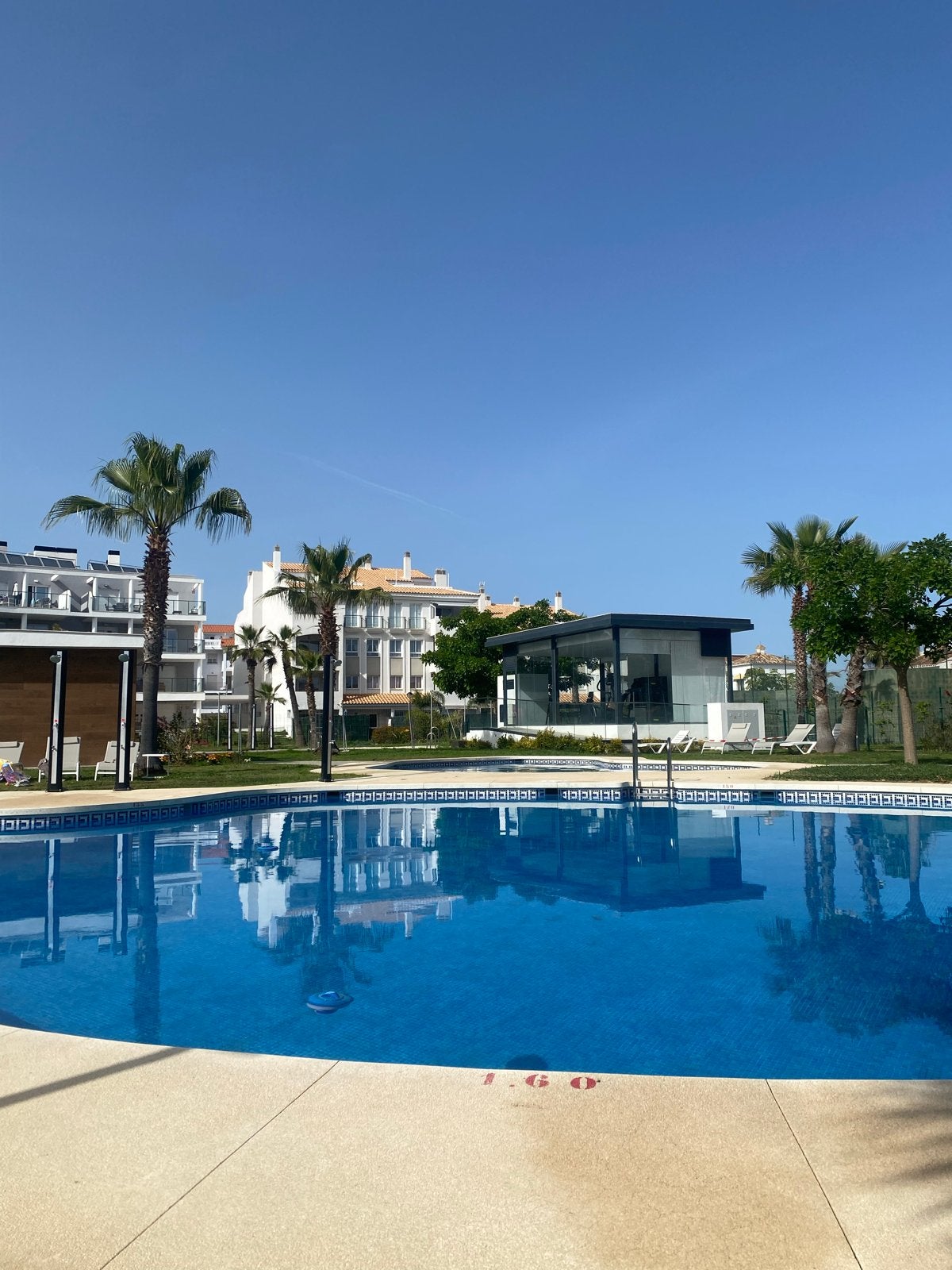 Verblijf aan de costa del sol | Luxe penthouse in Manilva, Wasmachine, Dorp, 2 slaapkamers, Appartement