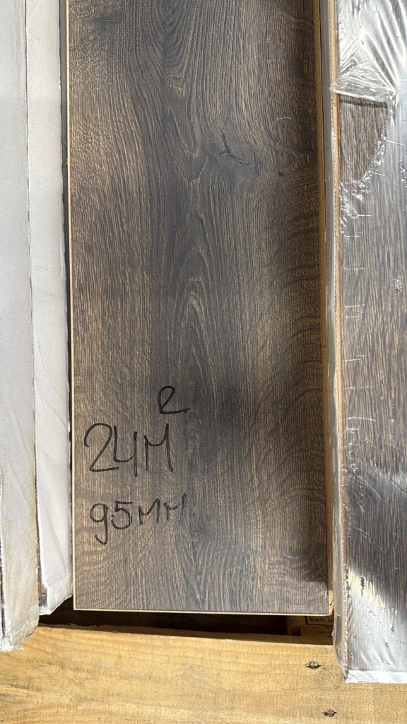 Laminaat restant lange plank 24m² 9,5mm, Ophalen, Nieuw, 10 tot 25 m², Laminaat