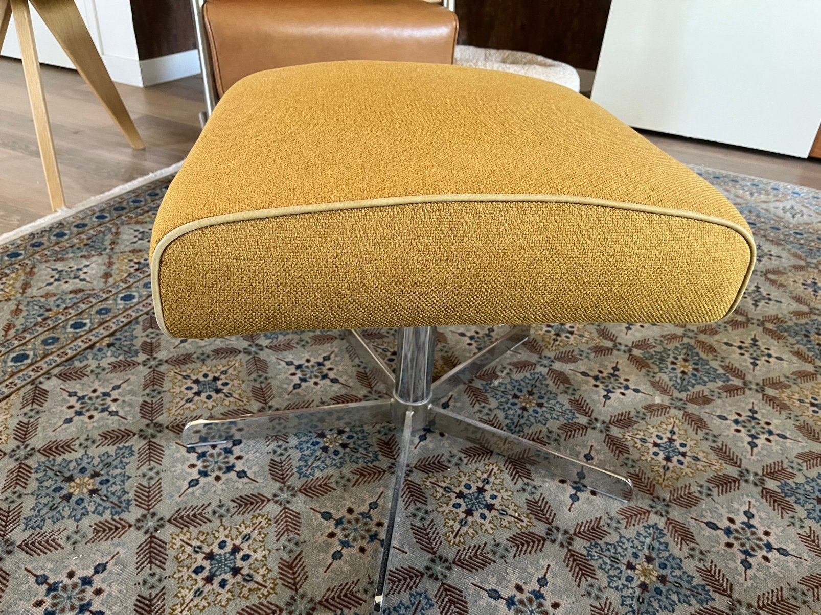 Hocker  zgan. Prominent, Ophalen, Zo goed als nieuw, Vierkant, 50 tot 75 cm