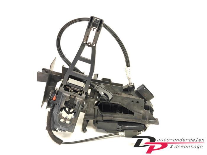 Deurslot Mechaniek 4Deurs rechts-achter van een Ford C-Max