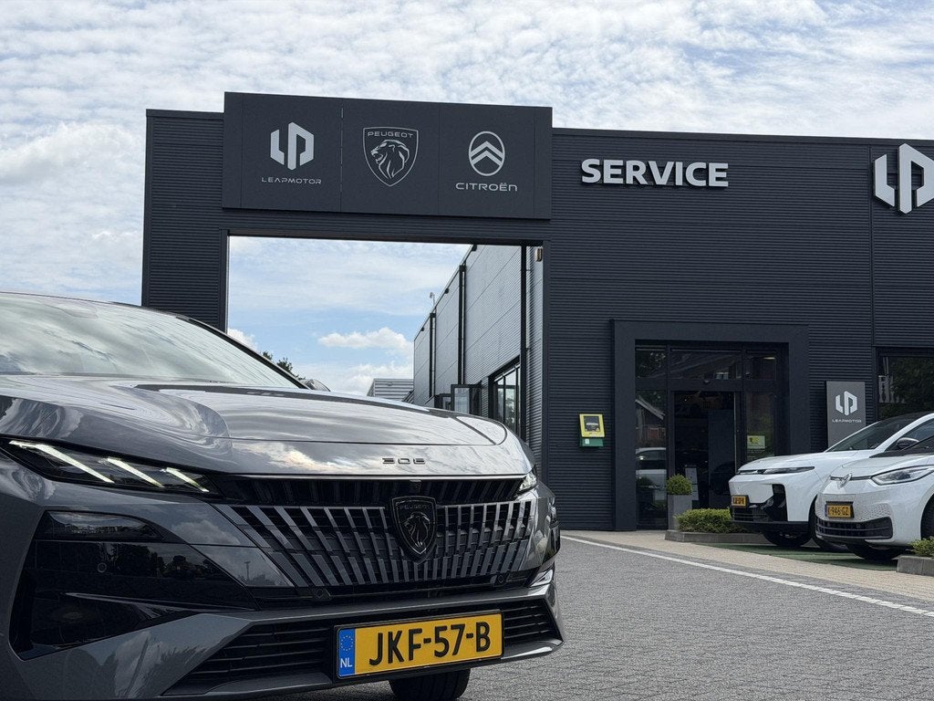 Peugeot 308 SW Allure 1.2 Hybrid 145PK e-DCS6 Automaat Navig, Auto's, Peugeot, Euro 6, 1199 cc, Leder en Stof, Origineel Nederlands