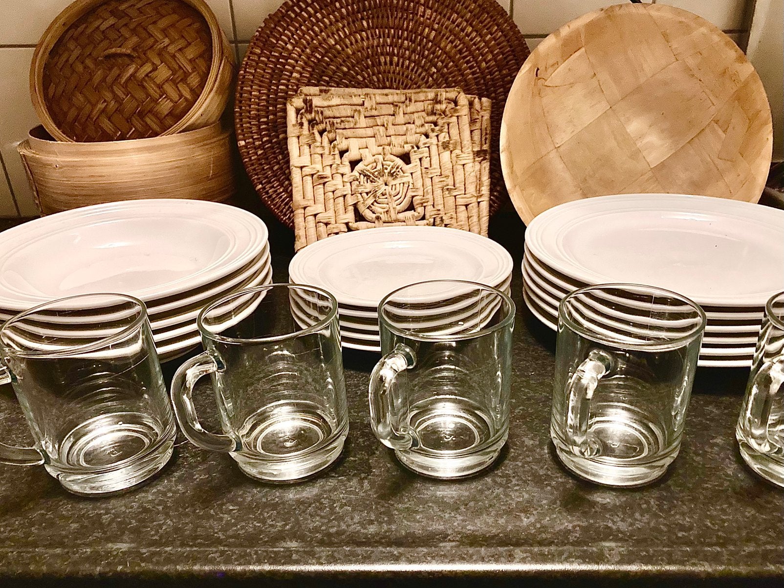 Borden set met RVS bestek set en onderzetters, Huis en Inrichting, Keuken | Servies, Ophalen, Overige materialen, Gebruikt, Overige typen