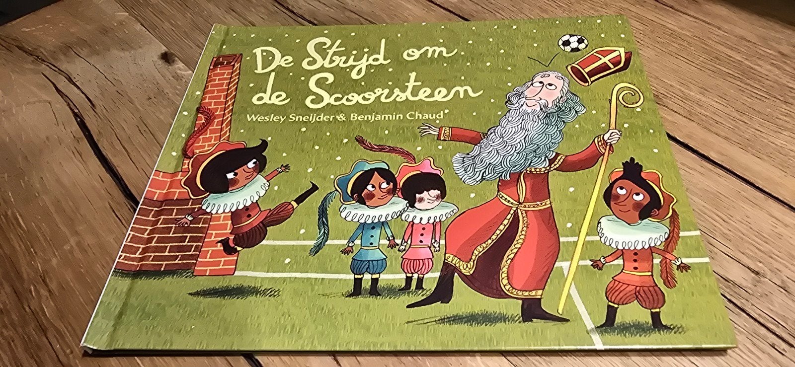De Strijd om de Scoorsteen - Kinderboek Wesley Sneijder, Ophalen of Verzenden, Zo goed als nieuw, Wesley Sneijder, Fictie algemeen