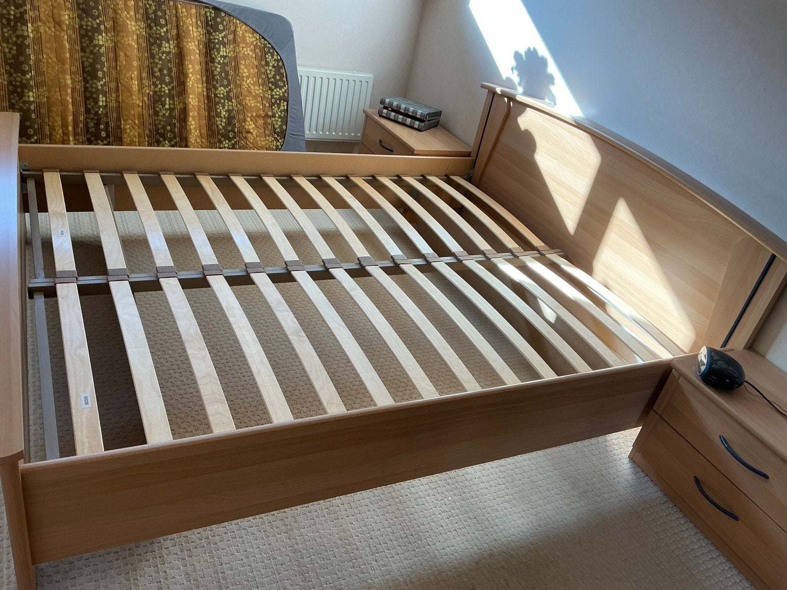 Zeer mooie complete slaapkamer meubel met kast. Zie foto s, Ophalen, Zo goed als nieuw, Tweepersoons