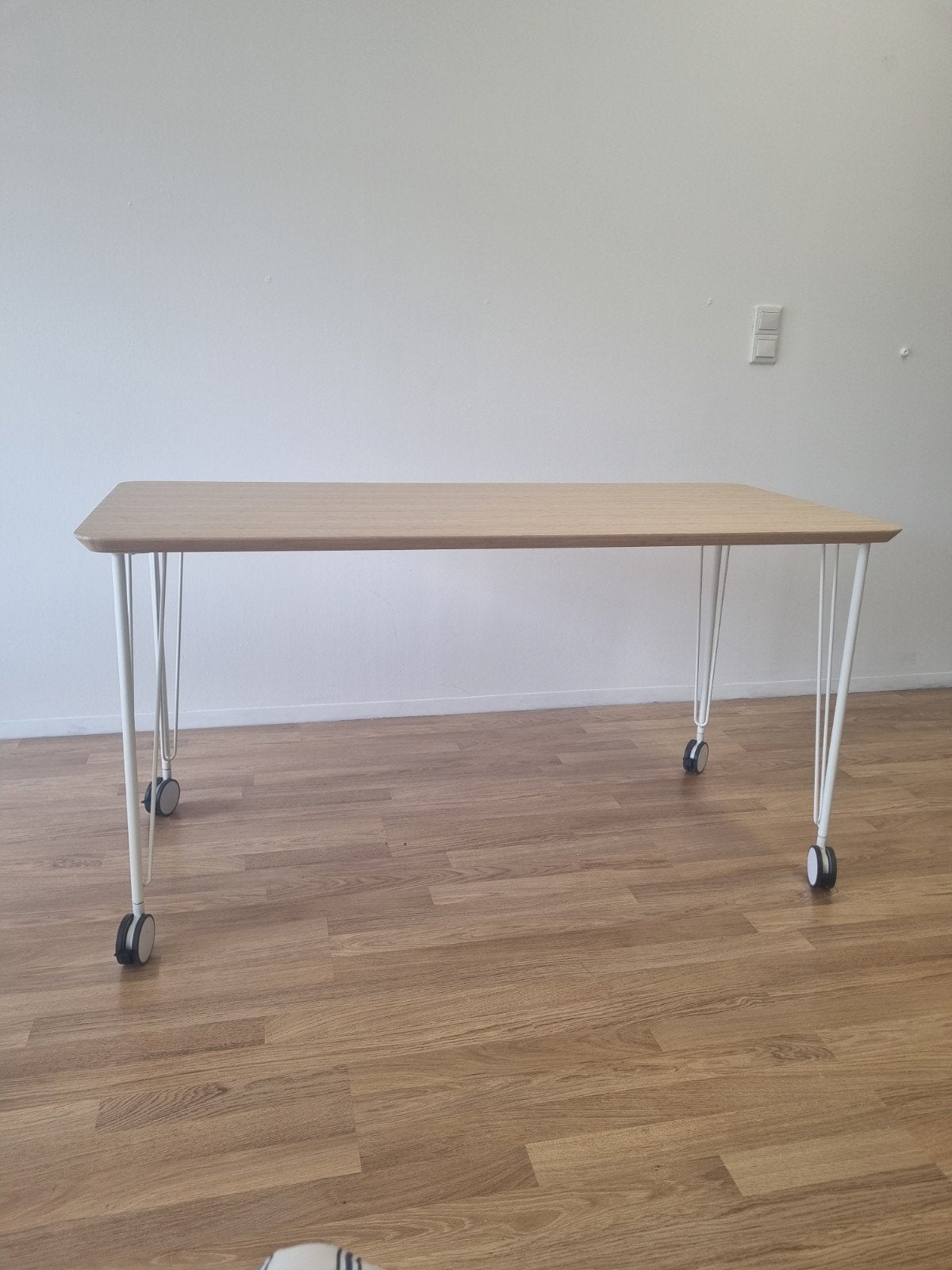 Bureau 140x65cm, 65 cm, Kinderbureau, Nieuw, IKEA